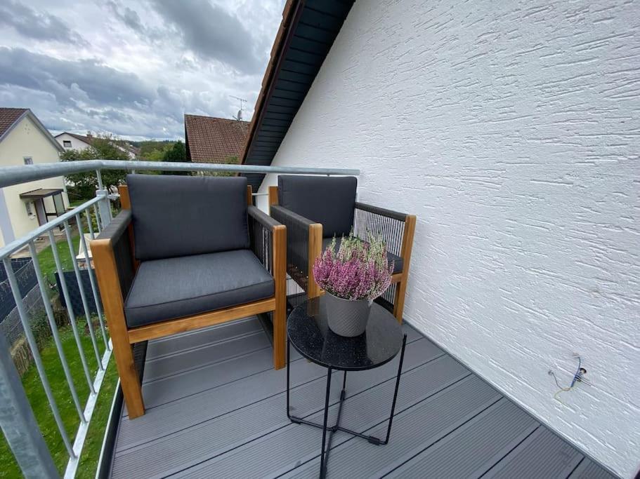 Apartment Charmantes Mit Balkon