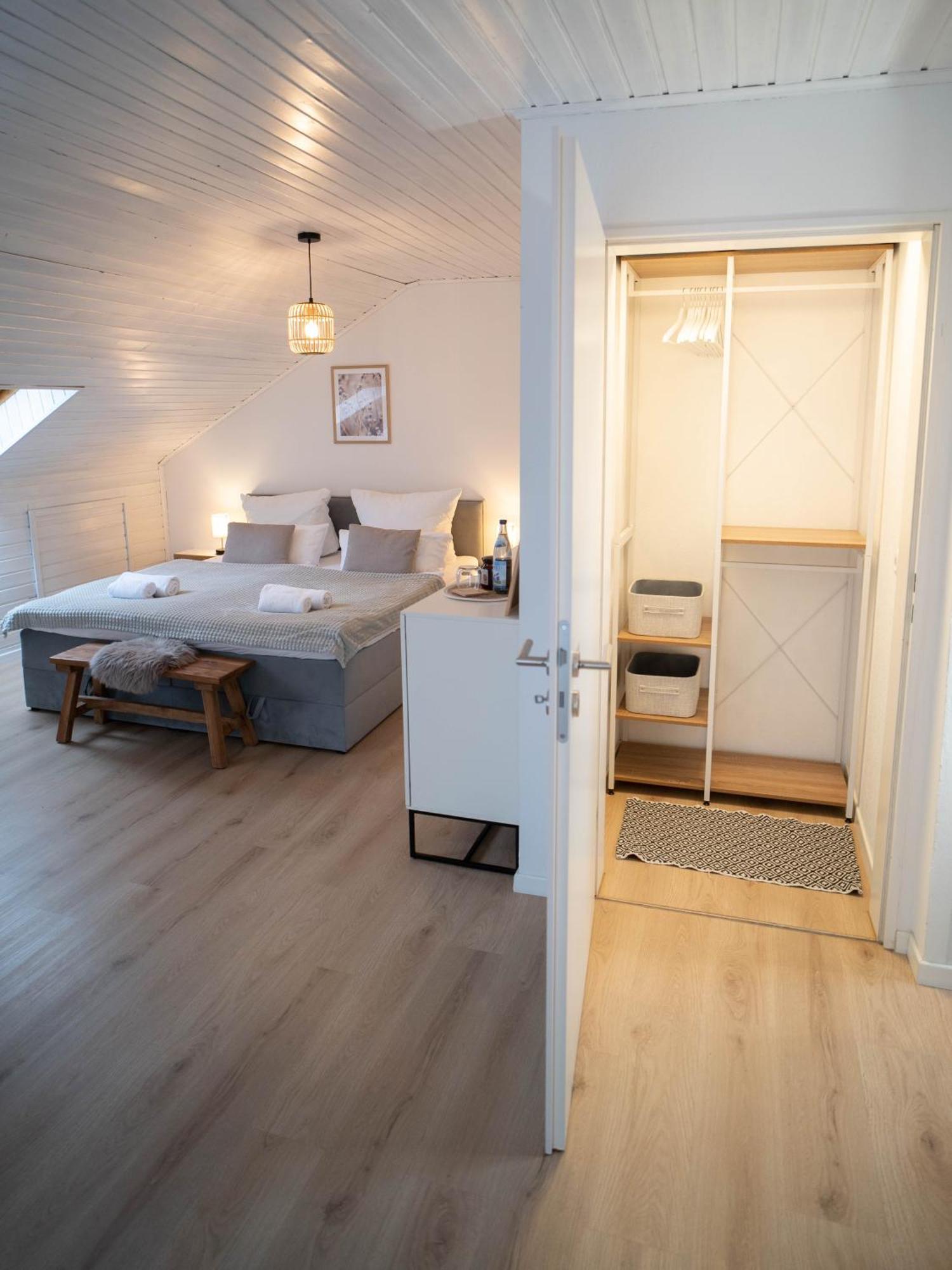 Charmantes Mit Balkon Apartment *